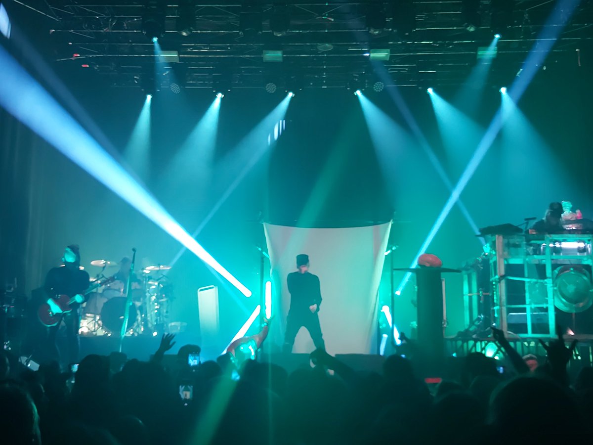 Alex Cooper 🦇 tweet media