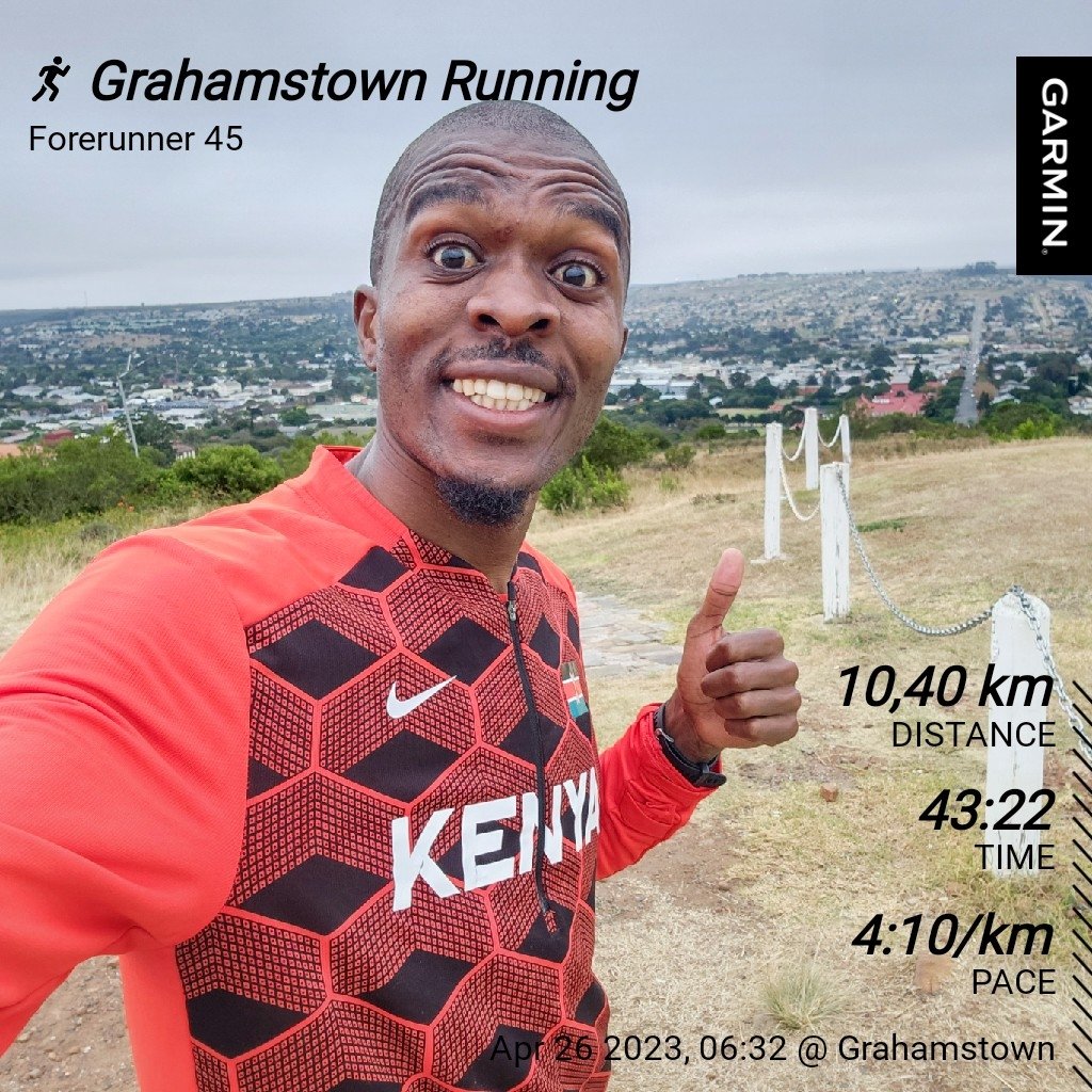 TsepisoNzayo's tweet photo. Counting Makhanda POTHOLES run. 

#RunningWithTumiSole 
#WeRunToInspire 
#GugulethuAC https://t.co/pyTElahBZ4