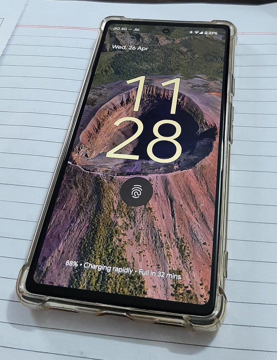 atulkedia's tweet photo. @madebygoogle Pixel 6a bug. Though the battery is at 33% and is not on charge, it says it's charging magically and is at 88%!
Which one to believe - 33 or 88? https://t.co/qNmJ1dSFpD