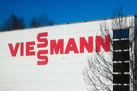wolff_ernst's tweet photo. US-Großkonzern #CarrierGlobal übernimmt mittelständischen deutschen #Wärmepumpen-Hersteller #Viessmann. 
Pikantes Detail: #CarrierGlobal-Hauptaktionär #Vanguard (hält mit #BlackRock ca. 20% Aktienanteile) kaufte vor 10 Wochen (15.2.2023) 
3,2 Millionen Aktien. https://t.co/Q1OyYXaWnz