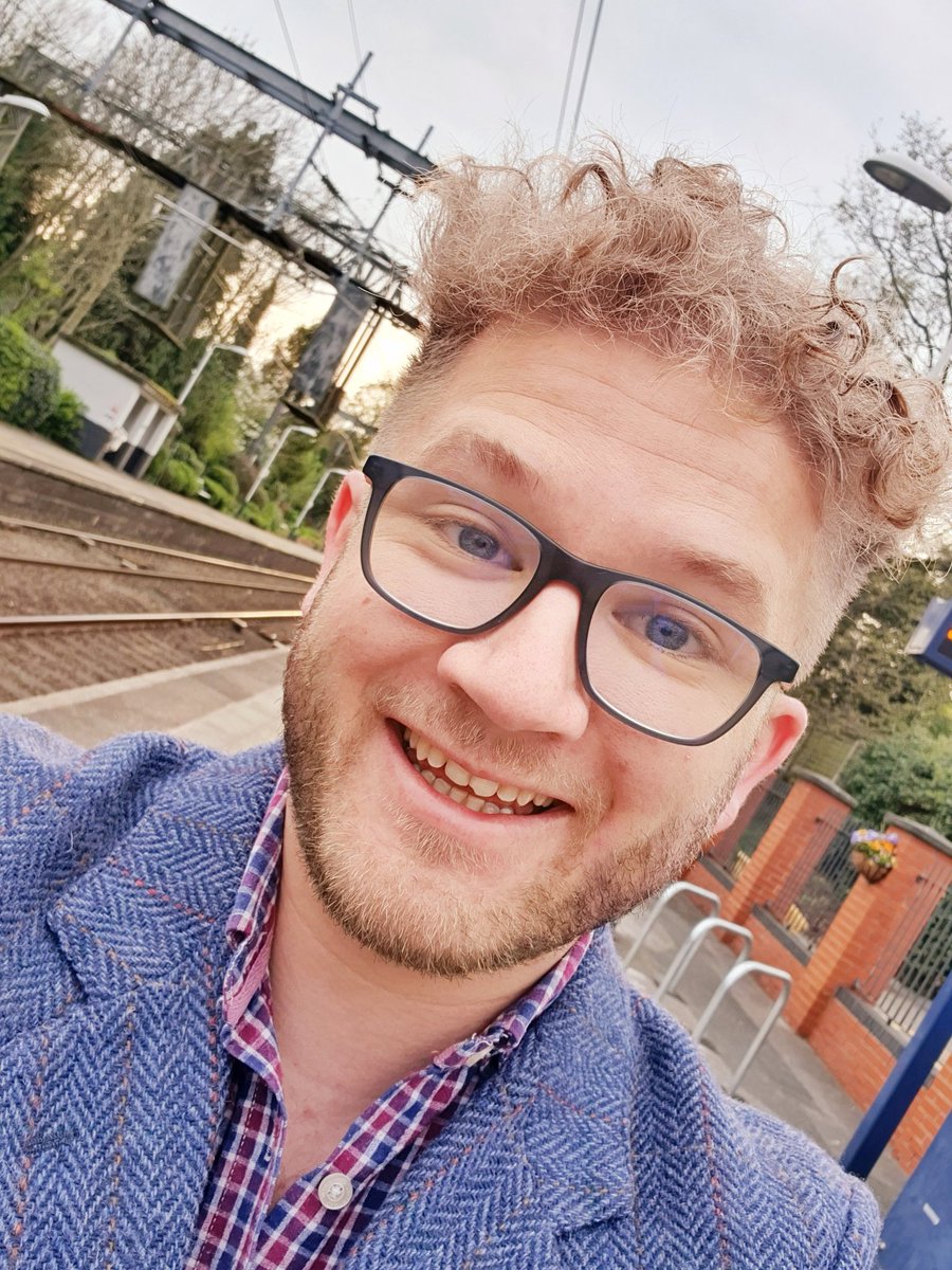 Simu_Seb's tweet image. Another early start for the #RCNED23 today! Looking forward to some more fab presentations and sharing simulation and skills ideas! 
@NurseHarleyJ @GrocottNicola