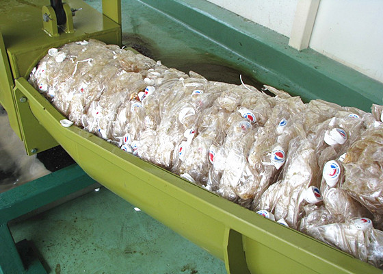IntcoRecycling's tweet photo. #PepsiCo announced that they will increase RPET use in Pepsi-brand drink bottle production. 🥤♻🥤

The increasing RPET use will propose a pathway for the PET #dewatering machine expansion.💪 https://t.co/X5dHPhvE18