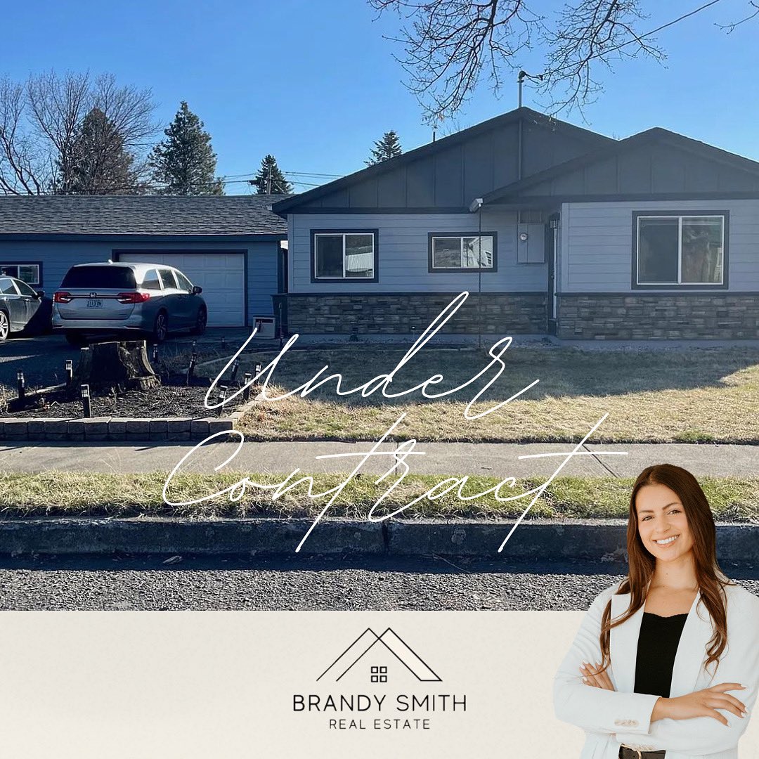 brandysmith06's tweet photo. Recently…📝🏠🤍 https://t.co/N9T990aD52