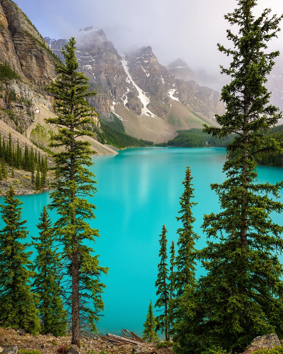 TravelDagger's tweet photo. Banff National Park, Canada 🍁 https://t.co/6f9dlTIZKr
