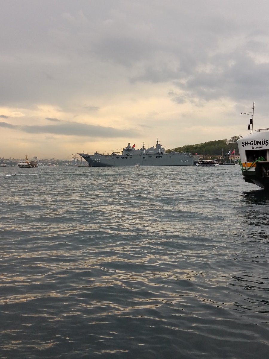 TCG Anadolu + yağmurlu Eminönü günü