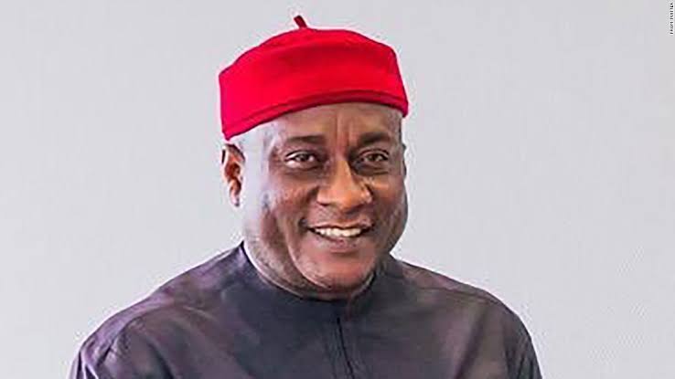 IgboHistoFacts's tweet photo. Allen Onyema of Air Peace.

Don't say anything. Just Retweet https://t.co/dc5wbmQAMh