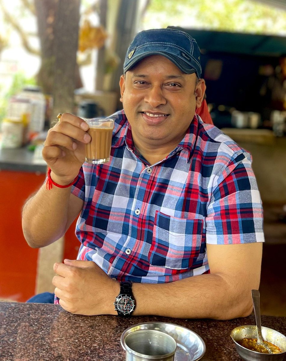 PrashantC1815's tweet photo. 𝗛𝗮𝘃𝗲 𝗮 𝗯𝗿𝗲𝗮𝗸 - 𝗛𝗮𝘃𝗲 𝗮 𝗖𝗵𝗮𝗶! ☕ 

#dubairestaurants #dubaifood #dubaifoodie #chef #prashantchipkar https://t.co/kfhfUclj0C