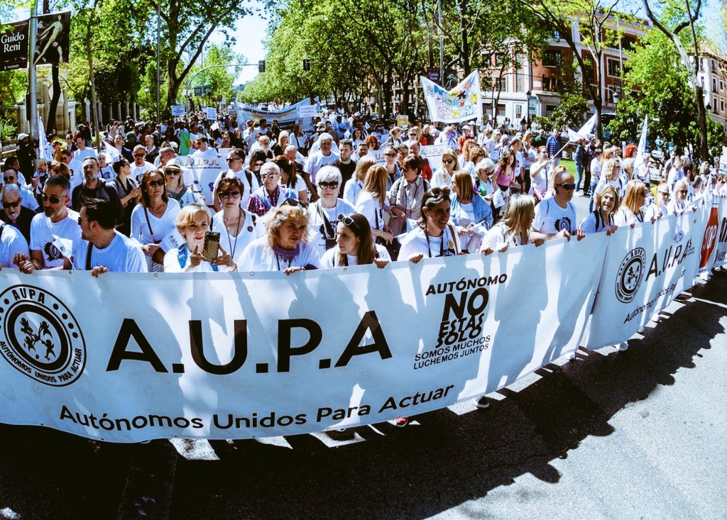 AUPA_Autonomos's tweet photo. ¿Y si todos los autónomos nos unimos? 

📋 Algunas cuestiones que nos definen:

- Somos autónomos de a pie.
- Apartidismo.
- Trabajamos de forma altruista.
- No tenemos subvenciones; lo cual nos hace libres.
- No excluimos a nadie.
- Tenacidad; insistiremos hasta conseguirlo. https://t.co/XER3Ghpmsq