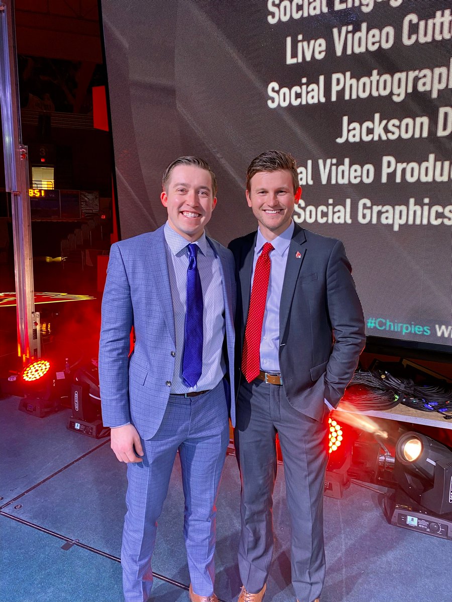 ConnorOnion's tweet photo. Without question, the the best part of my trip to Muncie was sharing the #Chirpies stage with my college roomie, @MickTidrow.
@BallStateSports is lucky to have him as "The Voice of the Cards." https://t.co/Sh0SvcNOTv