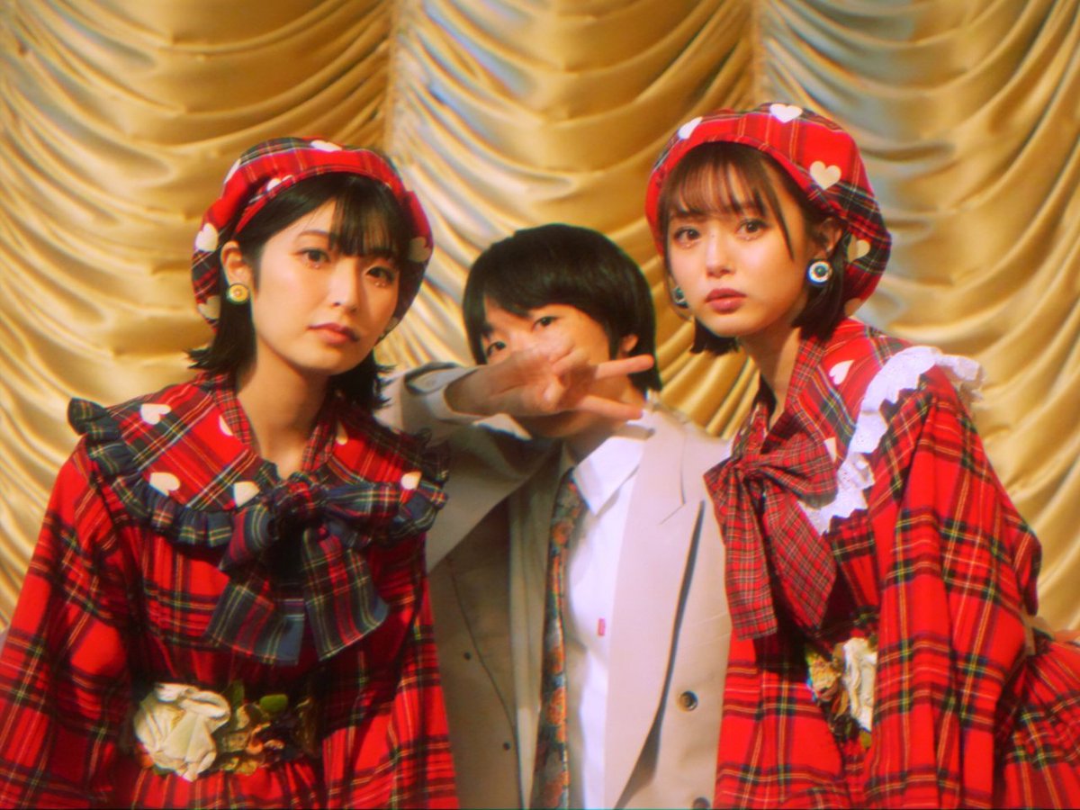 TOWER_Online's tweet photo. Night Tempoによる矢川葵＆市川美織を迎えた3人組レトロ・ポップ・ユニット FANCYLABO、デビュー・シングル“Flash Light”MV公開
#FANCYLABO
#NightTempo #矢川葵 #市川美織
#タワレコオンラインニュース

https://t.co/IsTB5ZOMbF https://t.co/xdxtjgfJVD