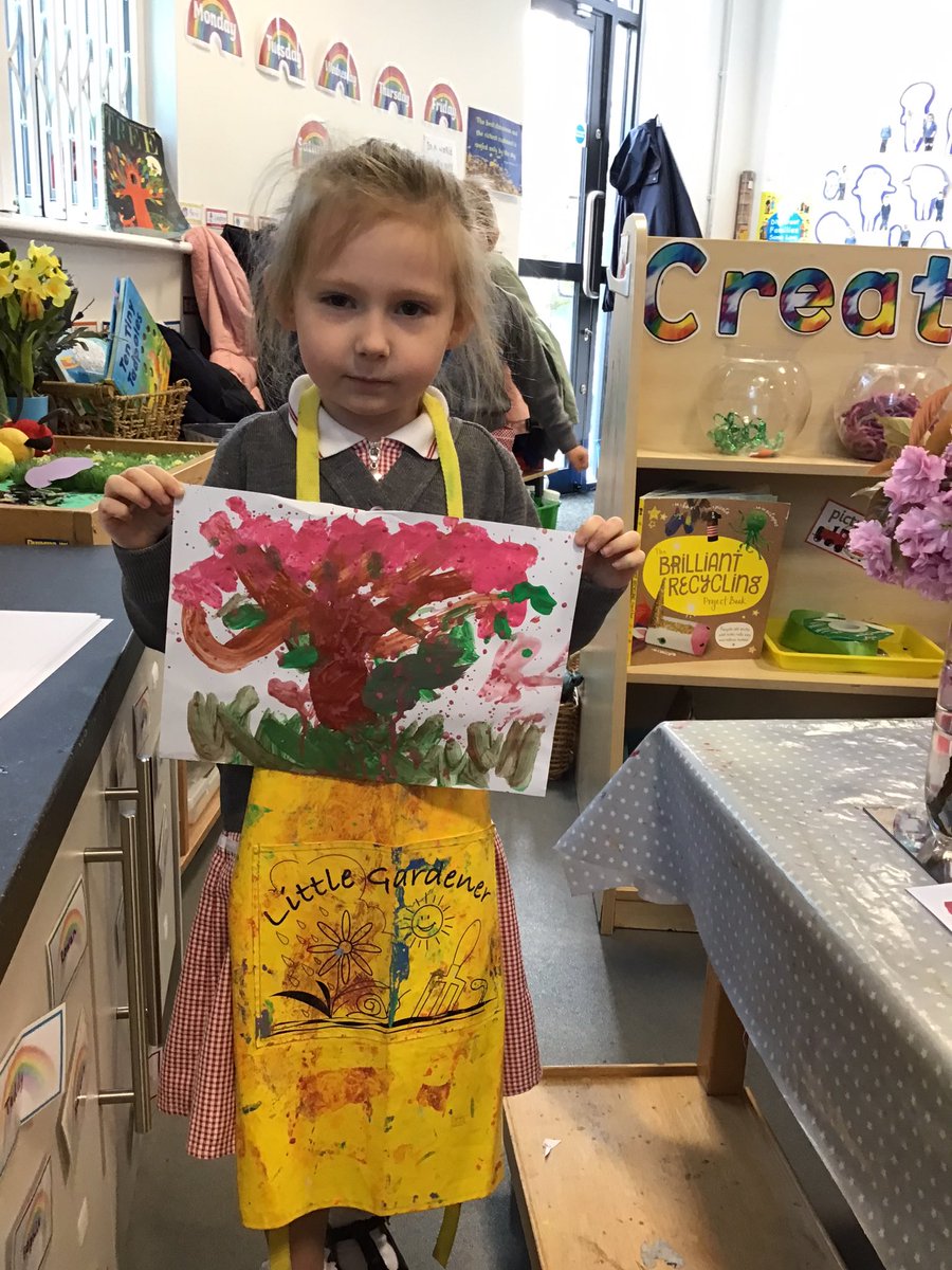 Reception_LM's tweet photo. Look at these beautiful paintings! 😊 🖼 🌸 #EYFS https://t.co/cLH2hwC4Fb