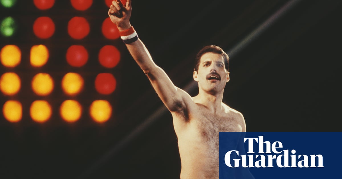 guardiannews's tweet photo. Freddie Mercury’s collection of ‘splendid things’ up for auction https://t.co/BMZtD0gHzM https://t.co/Gbio1vHJQ1