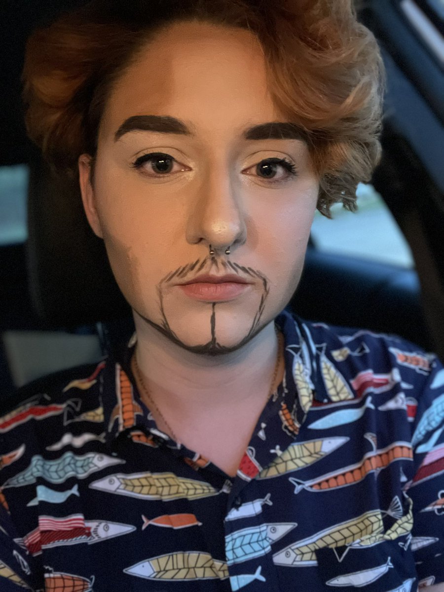 katrinakelly327's tweet photo. Actually did my skin care routine after getting home from a drag performance- be proud of me pls https://t.co/dQOr7GoSu5