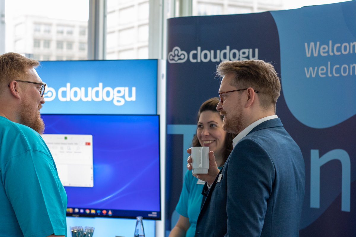 cloudogu's tweet photo. Auf in den zweiten Tag des Kongresses Digitaler Staat! 💙
Wir freuen uns auf Ihren Besuch an unserem Stand (Ebene C, Stand 11).
#digistaat23  #transformability https://t.co/tql7ODo870