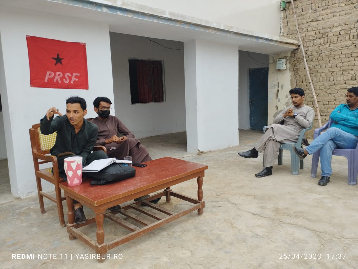 aftab_ja's tweet photo. Yesterday, PrSF Naushahro Feroze organized a lecture program in Doulatpur on "Students Politics", speakers were the organizers of PrSF Sindh Com Ali Ahmed & Kambho Khan. In which students of different schools,colleges & universities participated.
#LongLivePrSF
#LongLiveRevolution https://t.co/scjOyRT65b