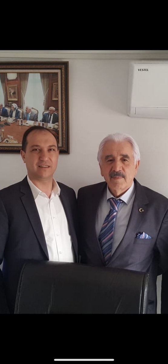 Eski ATO Başkanvekili ve akaryakıt sektörünün duayeni Mehmet Aypek’i kayıp etmenin derin üzüntüsünü yaşıyorum.Allah rahmet eylesin,nur içinde yat Mehmet Amcam.