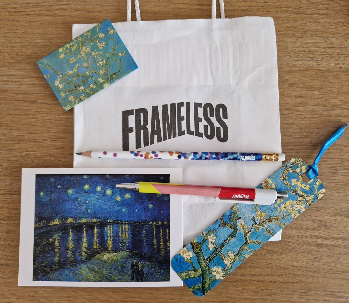 I attended <a href="/framelessldn/">FRAMELESS</a> recently and absolutely loved it! Picked up a few bits from the girls shop! Definitely worth visiting! 
.
.
#frameless #giftshop #pens #pencil #ilovestationery