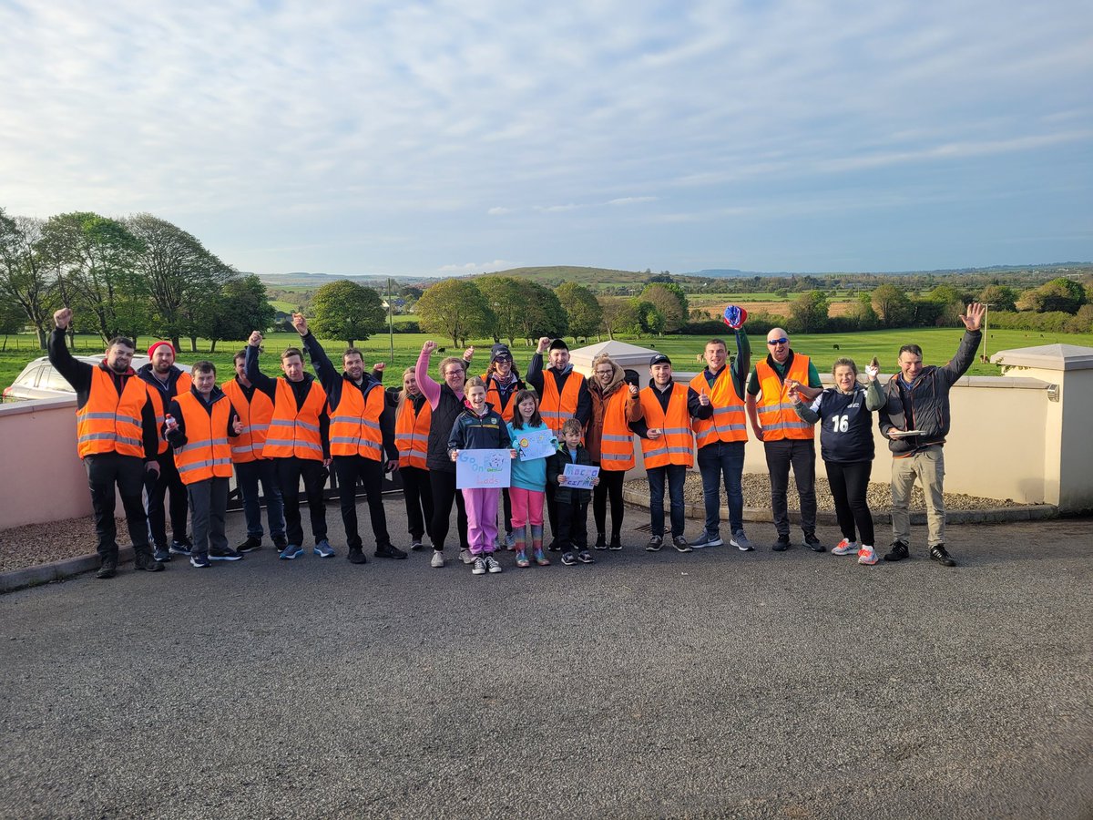 Still going strong...just outside Newcastle now. Great comradery all through the night keeping us going and we're getting boosted by the generosity of farmers along the route providing us with cakes, buns and scones. Thanks for all the support #macrastepsforourfuture