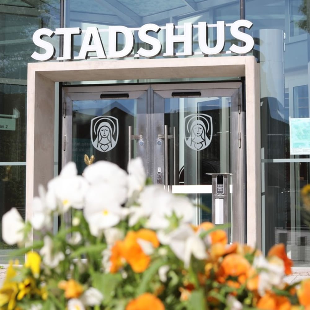 Det har blivit dags för årets första samhällsbyggnadsfrukost. Under morgonen träffas näringsliv, organisationer och kommunen vilka alla bär på samma intresse - att utveckla Skövde. mynewsdesk.com/se/skovde_komm…