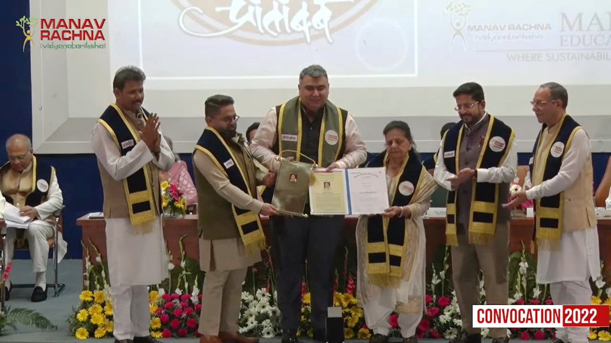 manav_rachna's tweet image. Manav Rachna University delightfully bestows  Doctor of Philosophy #HonorisCausa upon Padma Shri Gagan Narang (@gaGunNarang ), Arjuna Awardee (2005), Rajiv Gandhi Khel Ratna Awardee (2011), Padma Shri Awardee (2011) on the occasion of its 8th Convocation. 

#Convocation2022