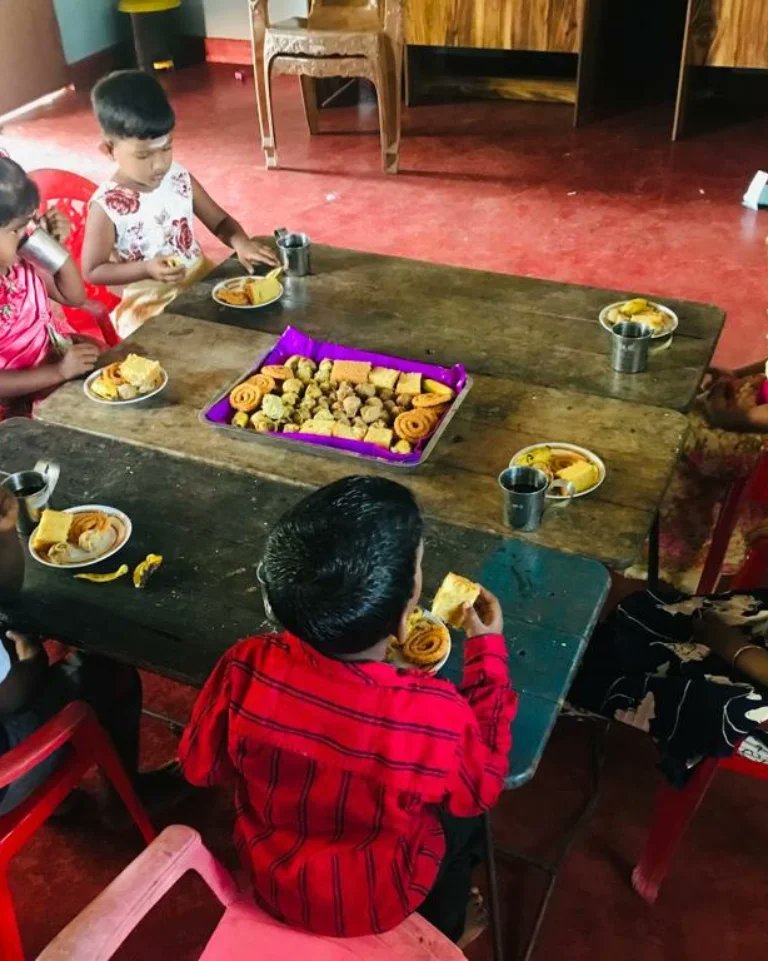 PreVivekananda's tweet photo. Happy Sinhala And Tamil New Year!New year celebration @PreVivekananda

Many countries in the world celebrate the new year in 1st of January. Yet there are several calendars around the world that celebrates different days to welcome New Year. https://t.co/0LZCA6ZdbS