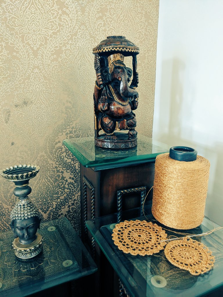 HealingArch's tweet image. I often seek love and when I miss receiving it from humans, I kiss my fingers and offer infinite gratitude to the universe for my ability to create and decorate my surroundings. I find love and I feel loved and I celebrate love. 

~ Archana

#ArchieWrites #Love #CrochetPassion 💕