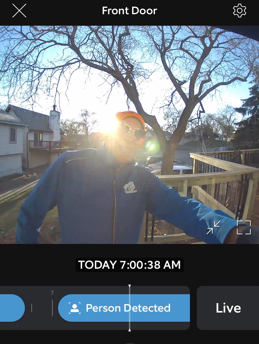 stupidtrumpers's tweet photo. Wellness Wednesday Wake up Run 5 miles at 7am caught on the doorbell cam ! @GrandmasMara #fitness #wednesdayrun #marathon #bqualified #Grandmas #run #WellbeingWednesday https://t.co/xRu1WupA4U