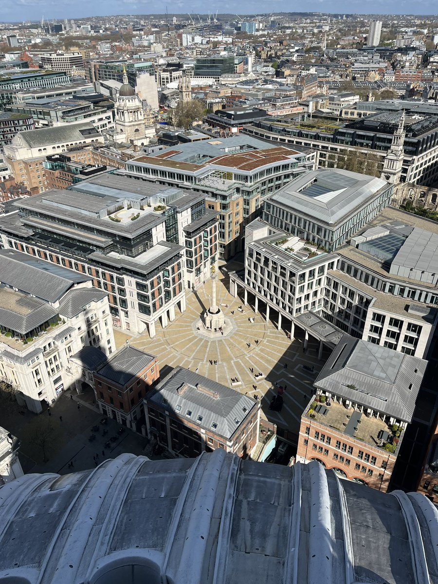 What a great view yesterday at the top of @StPaulsLondon.  Well worth the 528 steps up! #bluebadgetouristguides #london #stpaulscathedral @BBGuides @guidelondon