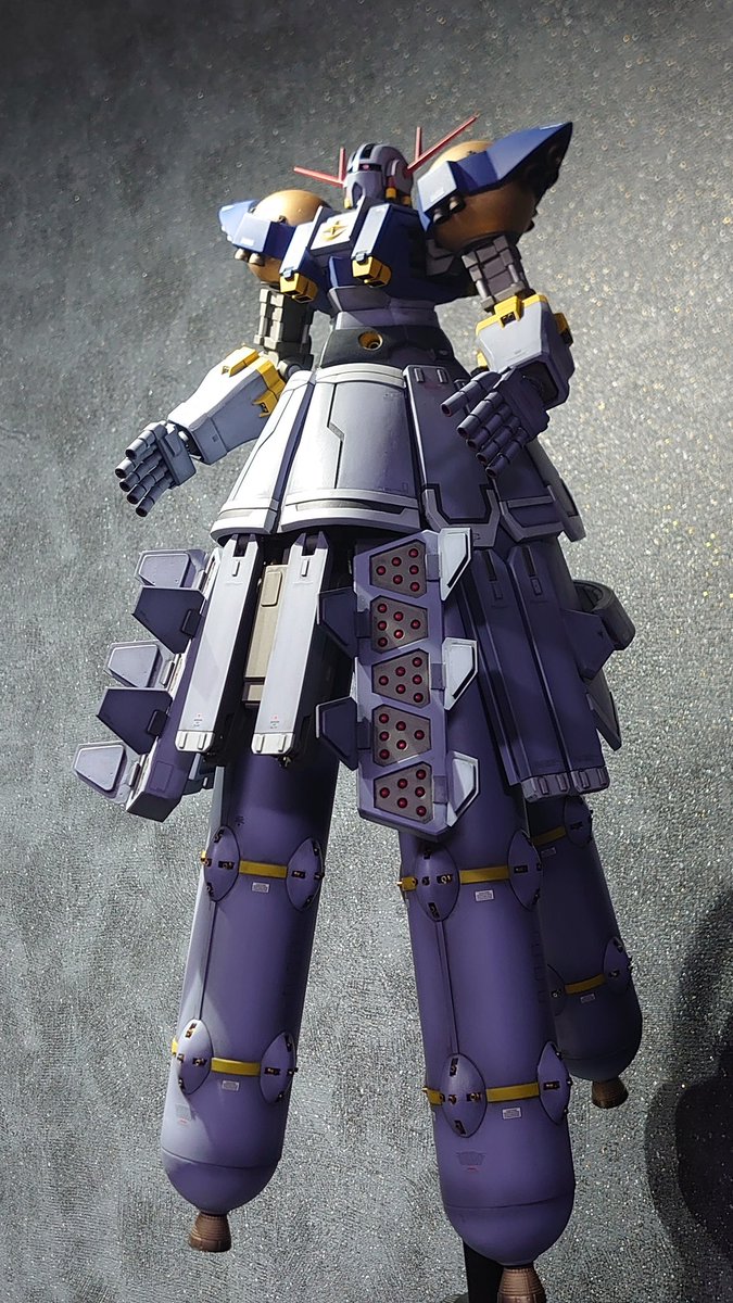 YosukeBRZ's tweet photo. サンダーボルト版  ジオング https://t.co/0nBDT7lyyO