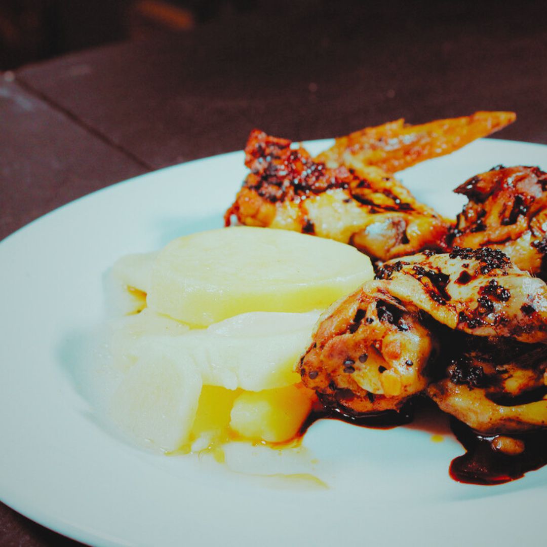 befooder's tweet photo. Cocina española y mediterránea en el centro de Madrid🌇
Dudua Palacio
📍Pza. de España 9 / Cta. de San Vicente 2, 28008, Madrid, España
👉 Más ℹ y reservas en nuestra web | app https://t.co/q86iObmUQn o escríbenos por privado
#Madrid #Restaurants #duduapalacio #totalfood https://t.co/jWYSmRUc1k