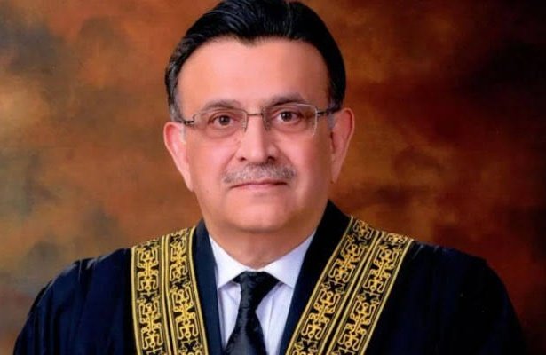 یا اللہ چیف جسٹس عمر عطا بندیال کی اپنی غیب سے مدد فرما آمین