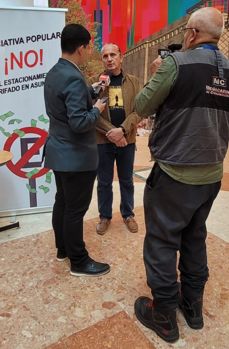 La valentía y el compromiso con la verdad en favor de la sociedad que tanta gente valiosa nos recuerda con su testimonio profesional y ético. Hago un apartado para agradecer el acompañamiento de la prensa a nuesta Iniciativa Popular. 

¡Feliz día del Periodista paraguayo!