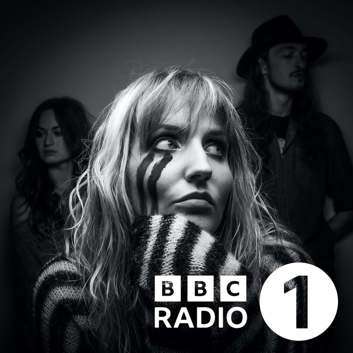 MuddiBrooke's tweet photo. Still can’t believe CELLAR was on @BBCR1 the other night 🤯
Thanks again @nelshylton 🖤🖤🖤
CELLAR - OUT FRIDAY - PRE-SAVE HERE 👇
https://t.co/NQs5YwVjXG

#bbcradio1 #bbcsounds #bbc #bbcradio #bbcintroducing #bbcfuturealternative #nelshylton #futurealternative #independentartist https://t.co/gtV4rL8Cnx