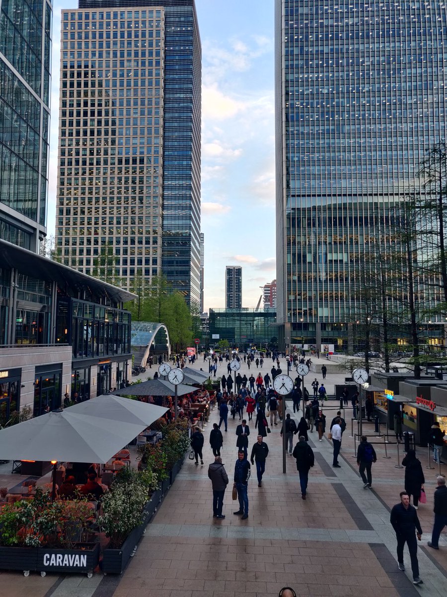 Had a wonderful session on AI Deep Dive and NLP by @GDGCloud yesterday at @UCLSoM and also witnessed the beautiful sunset from 50th floor. 

Looking forward to next one!

Thanks to organizers team -
@StefanoLePera @TetsuoRyuu @amdcavallaro @kbrhkaya @googledevs @gdglondon