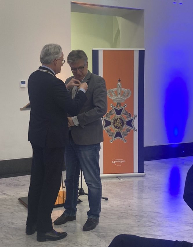 bertpopken's tweet photo. Dijkgraaf en voormalig wethouder Roeland van der Schaaf heeft vandaag een koninklijke onderscheiding gekregen voor zijn verdiensten voor Stad &amp; Ommeland. Terecht! #Groningen https://t.co/rqYjZAywlW