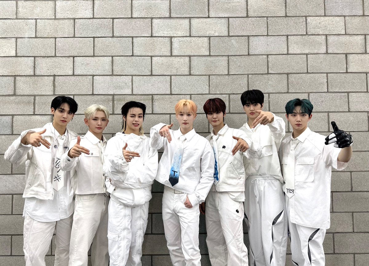 JaewonFrance's tweet photo. 🌀 | TWITTER | 26.04.2023

Mise à jour du compte Twitter de Tempest avec Hwarang

#TEMPEST #JAEWON #SONGJAEWON #송재원 #탬페스트 #TPST
~~~~~~~
Cr :  @TPST__official https://t.co/pU07gtUhyn