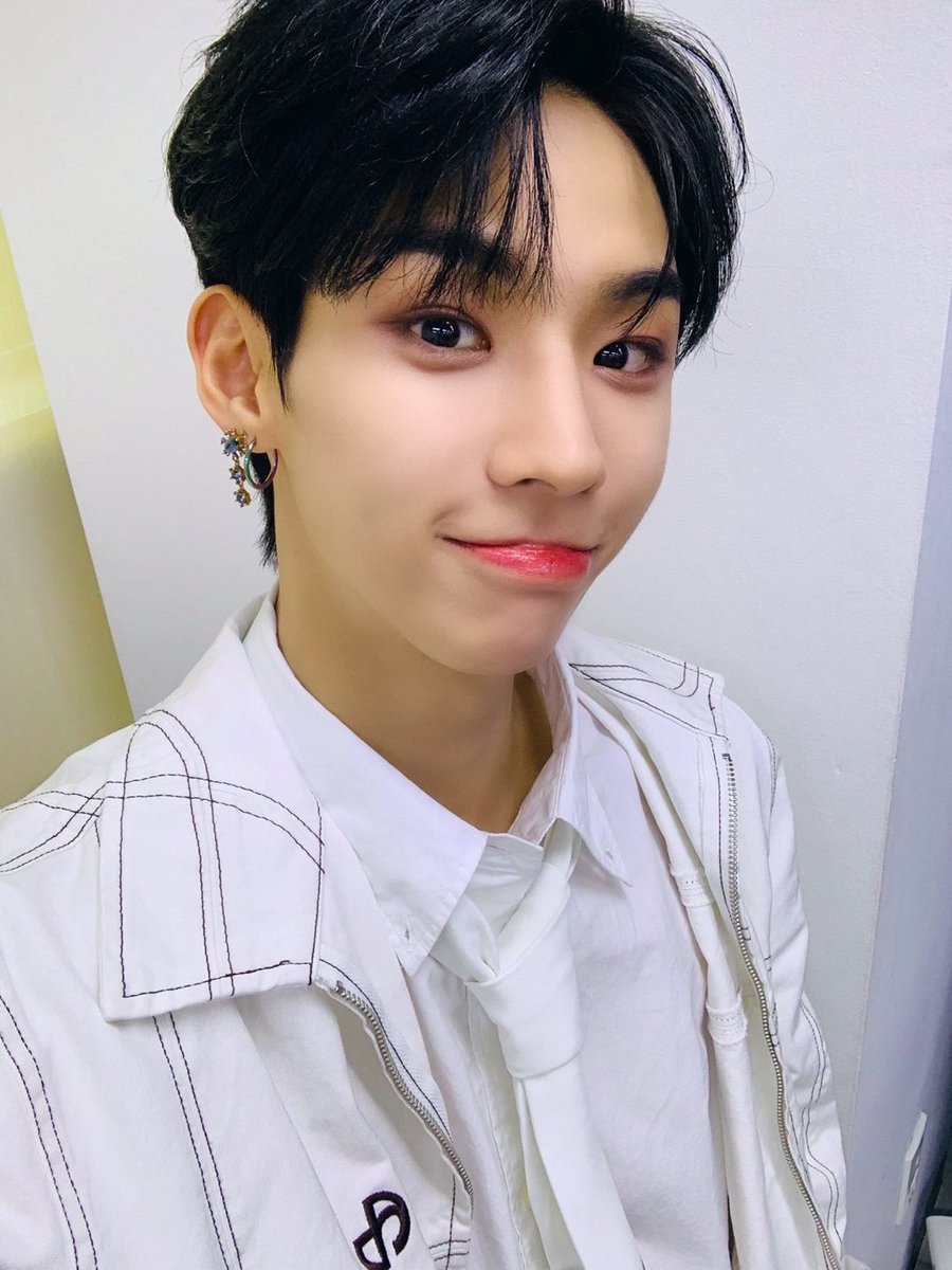 JaewonFrance's tweet photo. 🌀 | TWITTER | 26.04.2023

Mise à jour du compte Twitter de Tempest avec Hwarang

#TEMPEST #JAEWON #SONGJAEWON #송재원 #탬페스트 #TPST
~~~~~~~
Cr :  @TPST__official https://t.co/hyGBWp0PJ1