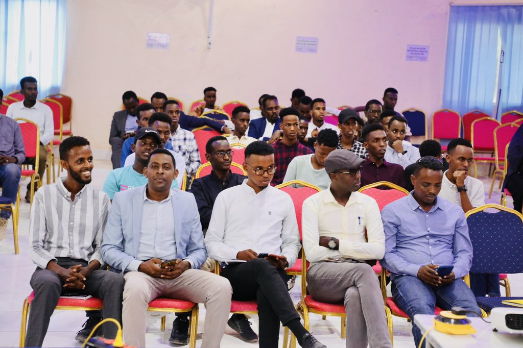 Puntlandyouth1's tweet photo. PYAN just finalized a successful awareness-raising campaign geared towards youth electoral participation in Puntland district elections. We are thrilled to partner with @FBAFolke , @UNFPA_SOMALIA, and @SomaliaPdrc, https://t.co/bsE6RMaWgs