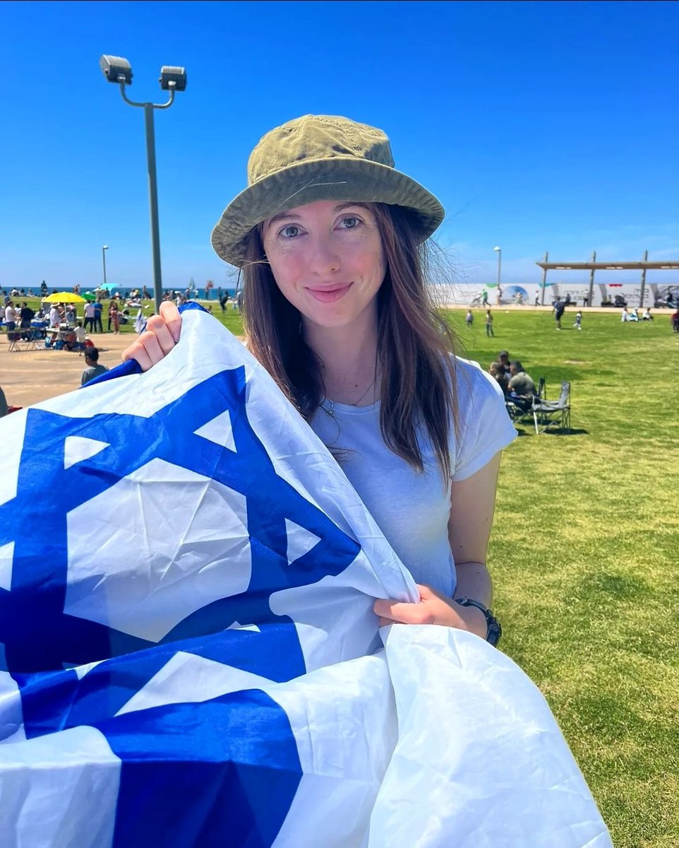 chayarivka's tweet image. We have no other land🇮🇱✨️