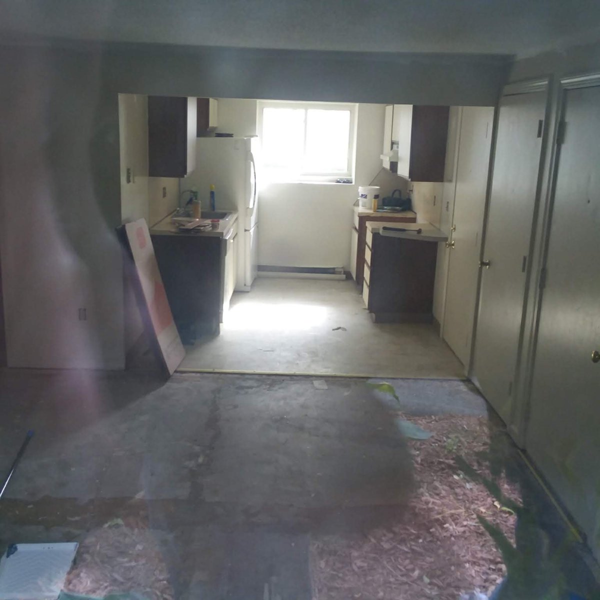 TimothyDMurphy3's tweet photo. This tweet/video R Self explanatory from a portable ultrasound in the apts of 510 McKinstry Ave and *IS how theyre doing what all "DEW USERS DO" and steal from @ChicoPolice @439Westover @mastatepolice in the state of @MAStateHouse #gotred #Bloodinfection #si #ssi @SocialSecurity https://t.co/vEEC1kATdq