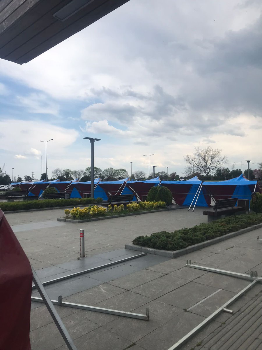 11 yılın ardından gelen şampiyonluğun ardından bütün bir şehrin mutlu olduğu şu günlerde bu renk seçimleri ne anlama geliyor?

OMÜ'nün renklerinin kırmızı-lacivert olmasına rağmen neden bu renkler tercih edildi?
<a href="/profdryavuzunal/">Prof. Dr. Yavuz Ünal</a> <a href="/uniondokuzmayis/">Ondokuz Mayıs Üniversitesi</a> 

#Samsunspor #Samsun