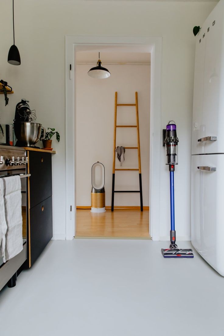 zalyazahari's tweet photo. Cordless vacuum ni sebenarnya bagus jugak sebab bila nak guna tak payah serabut dengan wire dia and boleh vacuum ke mana saja walaupun tempat takde socket ✅

So here's a few cordless vacuum yang bagus korang boleh beli https://t.co/eUvveiSzDG