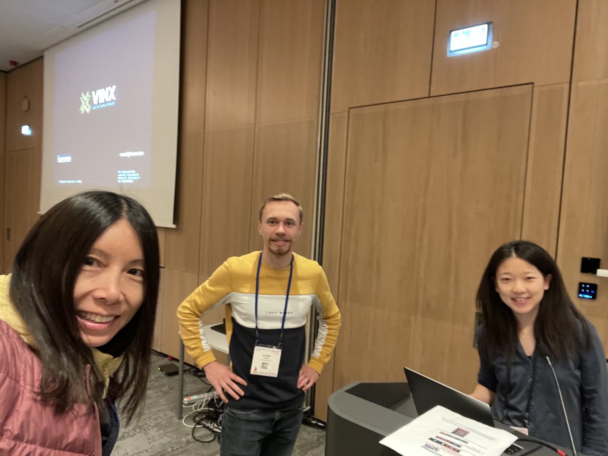 #CHI2023 ⁦<a href="/acm_chi/">ACM CHI Conference</a>⁩ team <a href="/BiAffect/">BiAffect</a> members ⁦<a href="/EmmaNing4/">Emma Ning</a>⁩ ⁦<a href="/LoranKnol/">Loran Knol</a>⁩ getting ready to introduce BiAffect at the 230pm session room Y07/Y08🥳