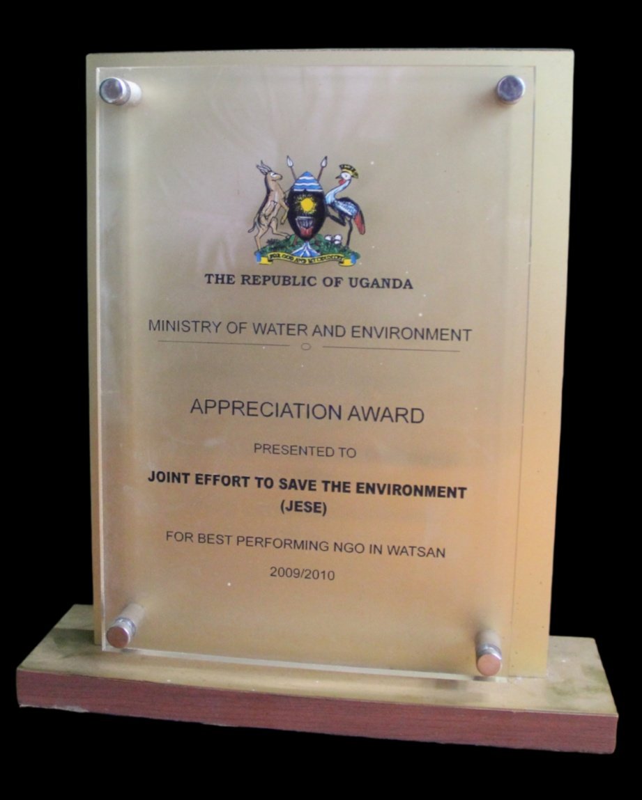 JESE_Uganda's tweet photo. In the year 2009, the Ministry of Water and Environment awarded JESE as the Best performing NGO in uganda in water and sanitation. #JESEAt30 https://t.co/vuS3t2gH9X