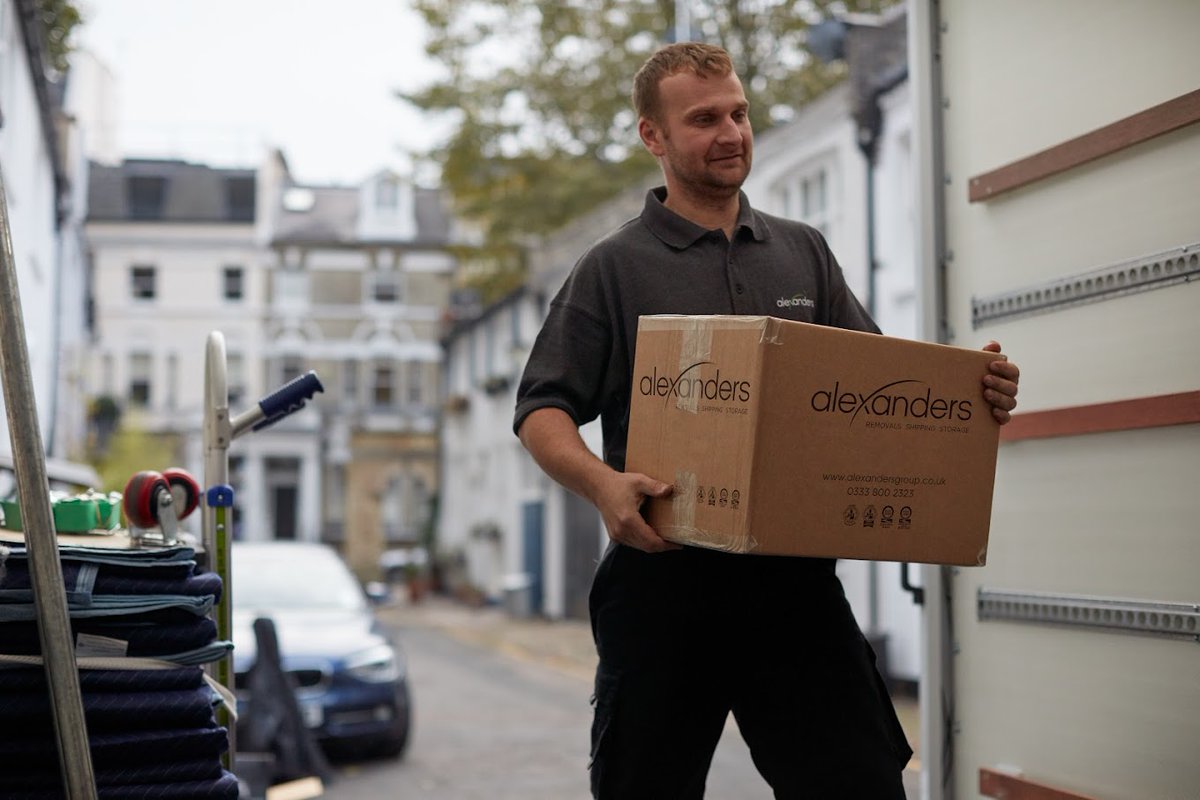 Alexanders Removals and Storage tweet media