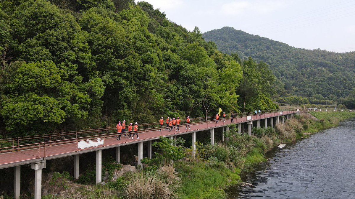 TravelNingbo's tweet photo. Have you been to Ningbo's Fenghua and Ninghai? They are part of the 7th leg of a relay race celebrating the Asian Games. Today's route takes runners past the beautiful Renhu Park and alongside natural scenery.
Share your pics of event moments &amp; #AsianGamesUpClose #HelloNingbo https://t.co/akL6DYa4bh