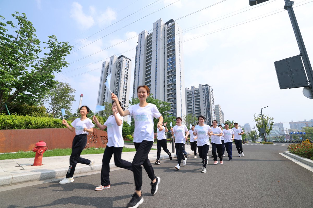 TravelNingbo's tweet photo. Have you been to Ningbo's Fenghua and Ninghai? They are part of the 7th leg of a relay race celebrating the Asian Games. Today's route takes runners past the beautiful Renhu Park and alongside natural scenery.
Share your pics of event moments &amp; #AsianGamesUpClose #HelloNingbo https://t.co/akL6DYa4bh