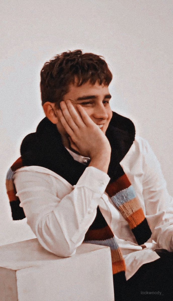wildbyerslillet's tweet photo. i forgot how to breathe, send help #LockwoodandCo #CameronChapman https://t.co/lIflGEh11p