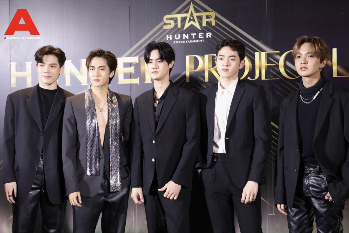 around_ent's tweet photo. 5 หนุ่ม 'ELEMENT' ช่วงเดินพรมแดงในงาน  STAR HUNTER PROJECT LINE 2023

#STHProjectLineup2023
#KadElement #BuzzElement #BonusElement #BankElement #ToraElement #ELEMENTTH
#StarHunter2023 https://t.co/8IKInrSucx