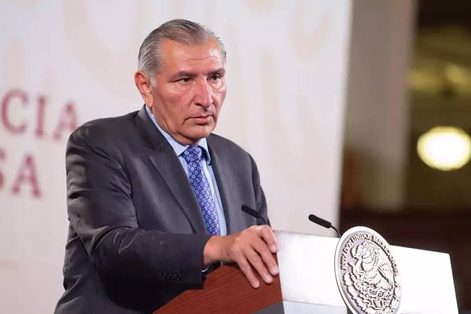 Adan Augusto olvida que la política es seducción y que insultar produce el efecto  contrario a lo que él desea como candidato.
Ha llamado “malquerientes” y “que tienen podrida el alma” a quienes, con todo derecho, preguntan por la salud del
Presidente.